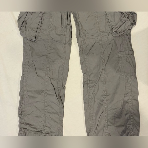 Grey Cargo pants from H&M - Picture 3 of 3